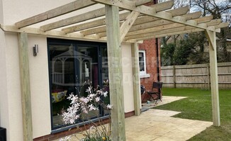derevyannaya-pergola-pl-447